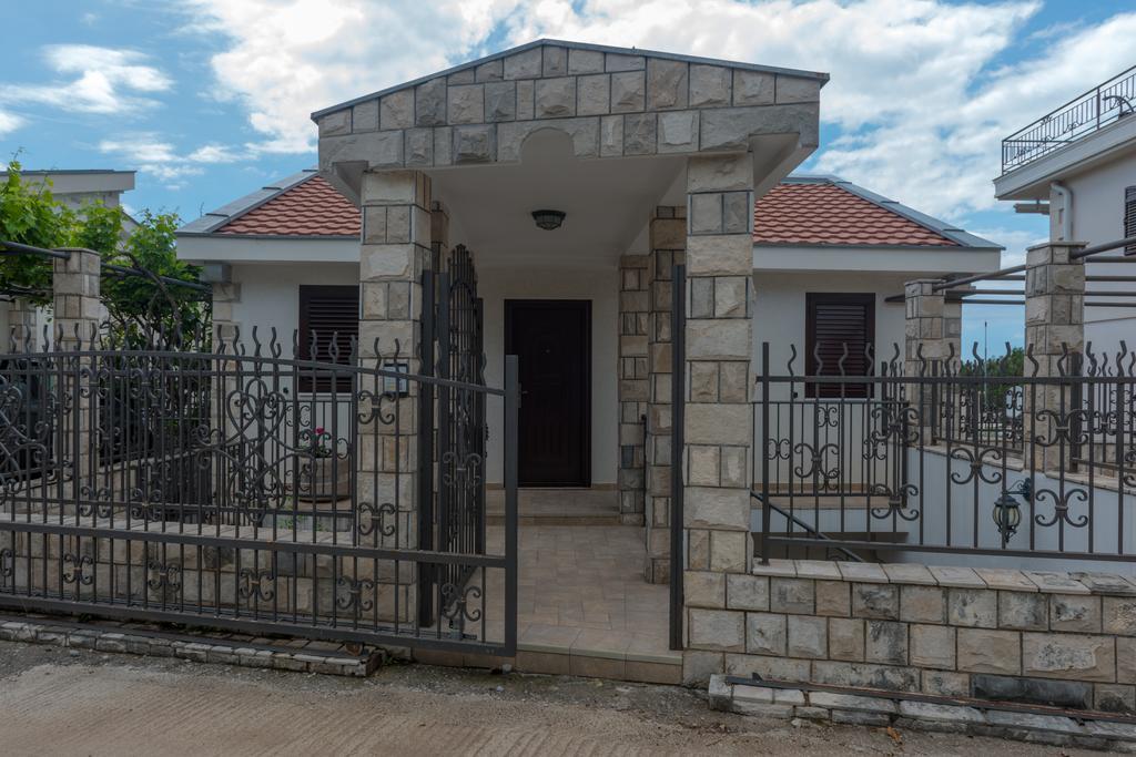 Villa Julia Petrovac Extérieur photo